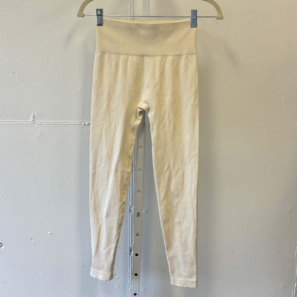 OOQ Seamless Ribbed High Waisted Leggings Cream Off-White Small Yoga Activewear